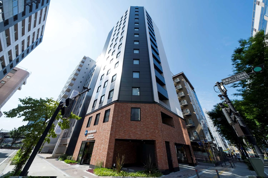Hotel Building