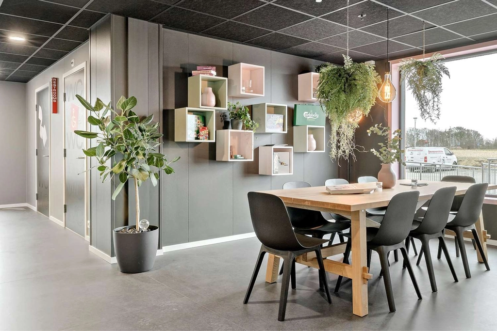 Aiden Herning Lobby