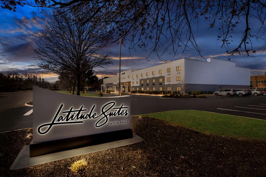 Latitude Suites, BW Premier Collection Exterior