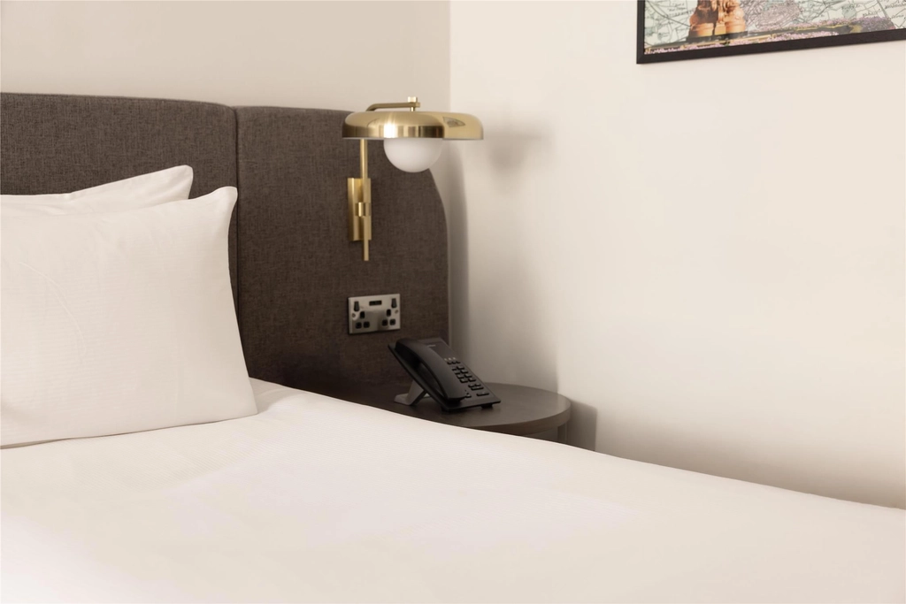 The Bruntsfield bed detail