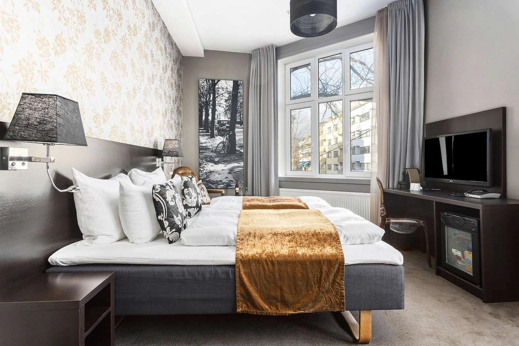 Saga double room