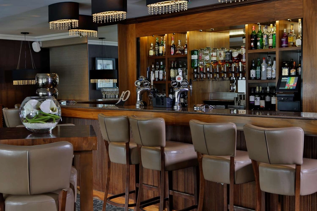 Hotel Bar