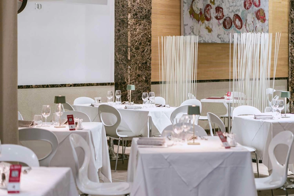 Restaurant The White