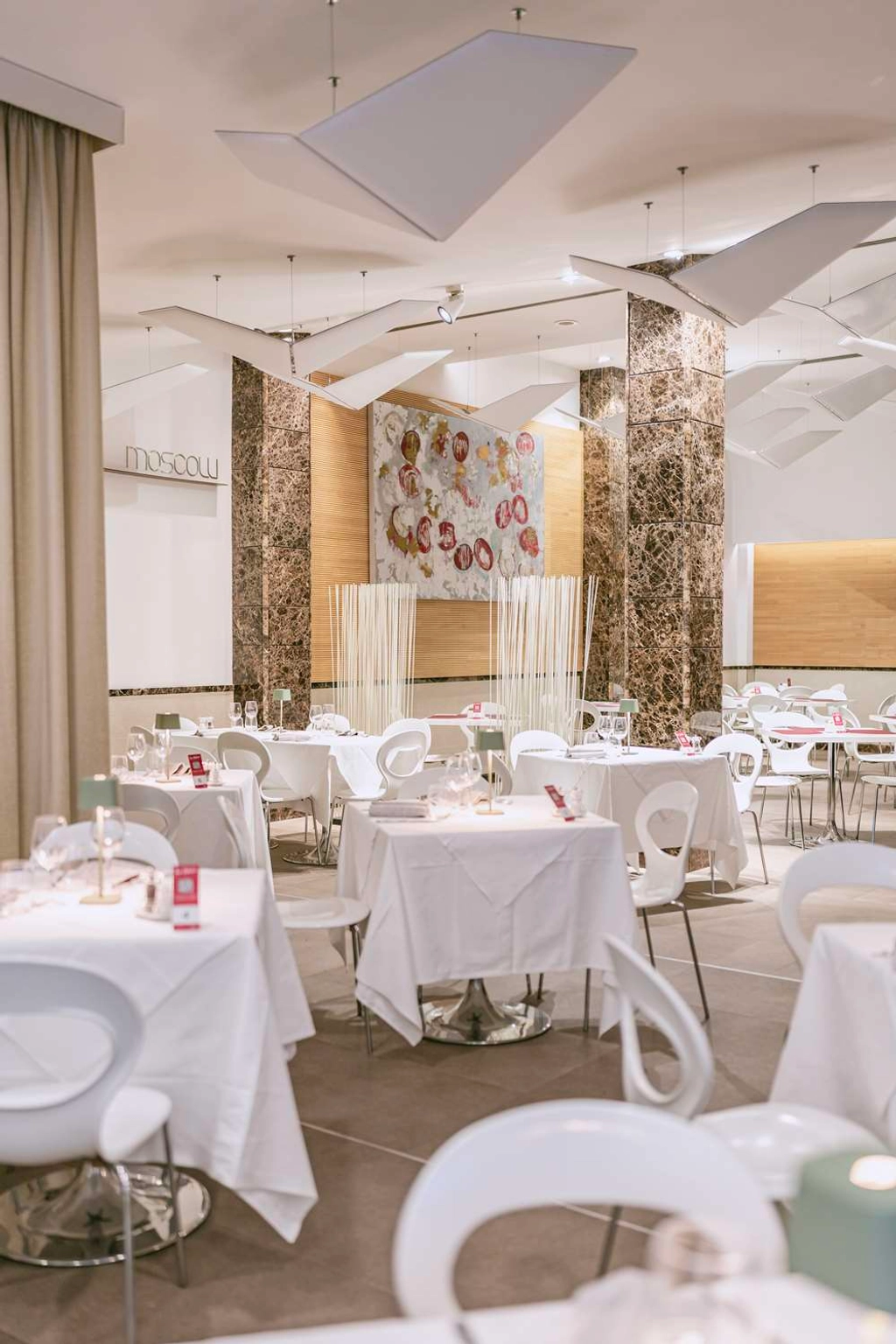 Restaurant The White