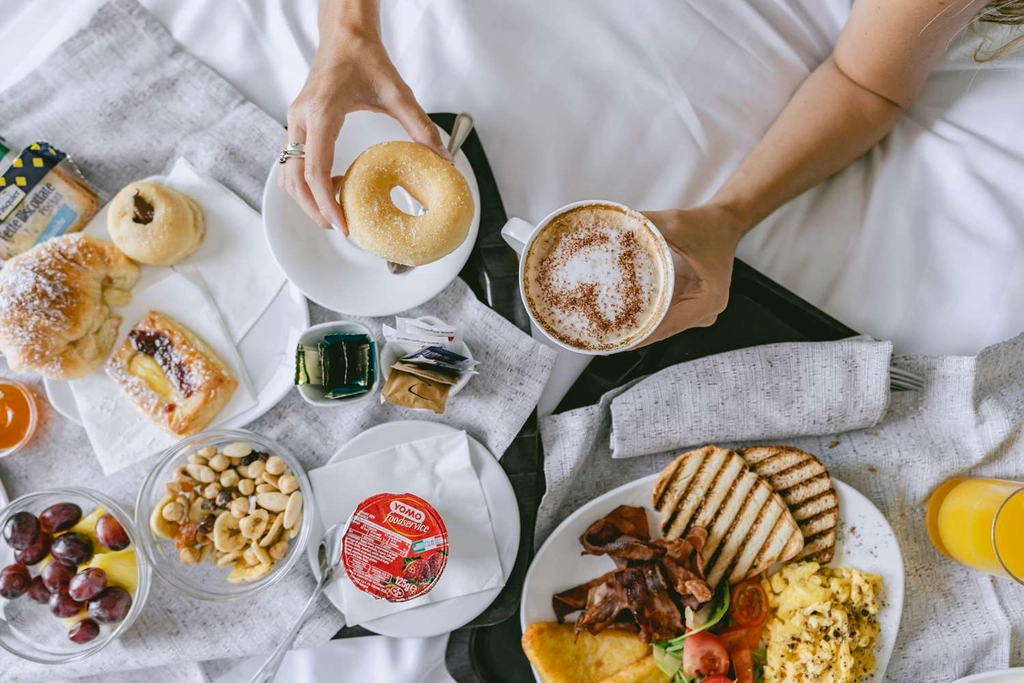 Breakfast Room Service