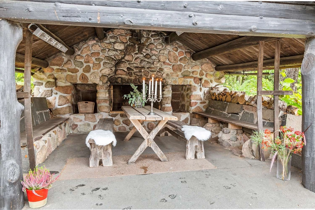 Best Western Ullinge Restaurant Outdoor Grillstuga