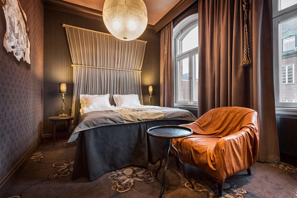 Deluxe Guest Room