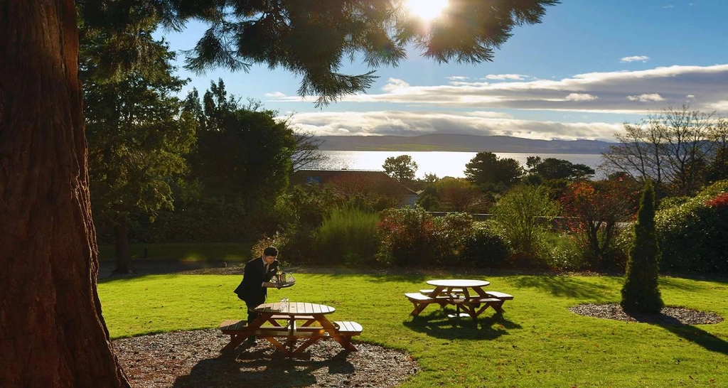 invercarse hotel grounds and hotel