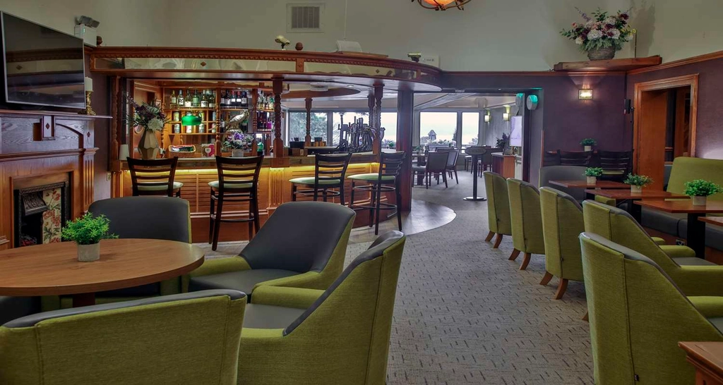 invercarse hotel grounds and hotel