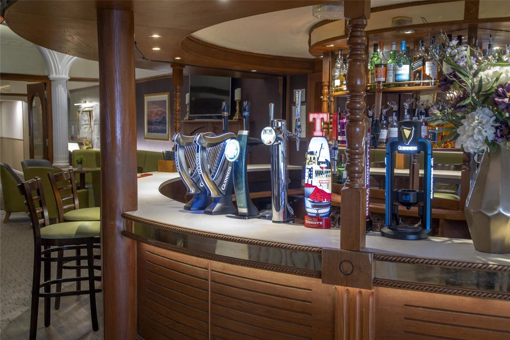 invercarse hotel dining