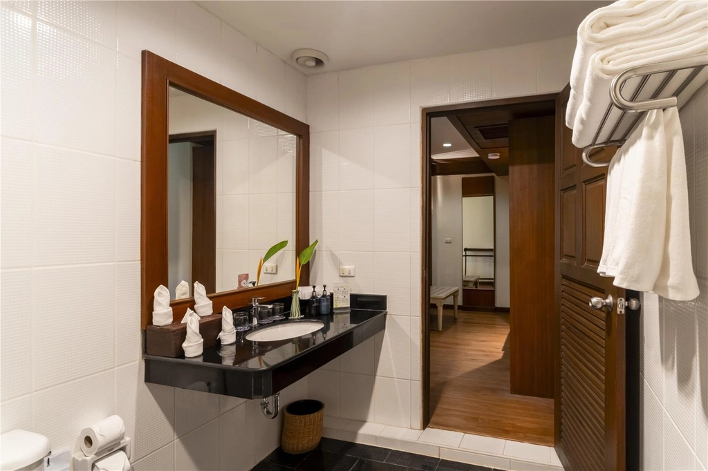 deluxe family villa wing Bathroom