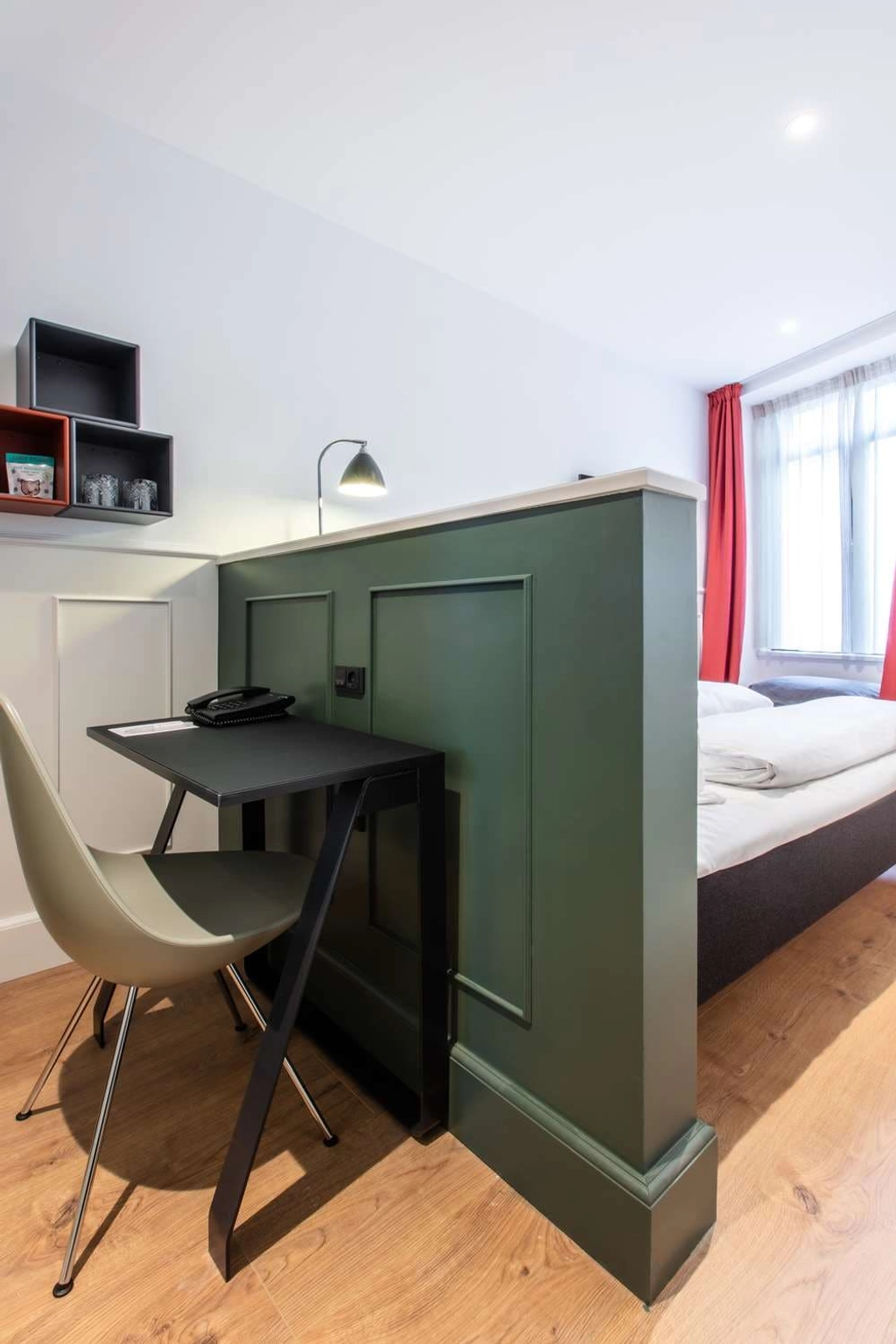 Economy Room