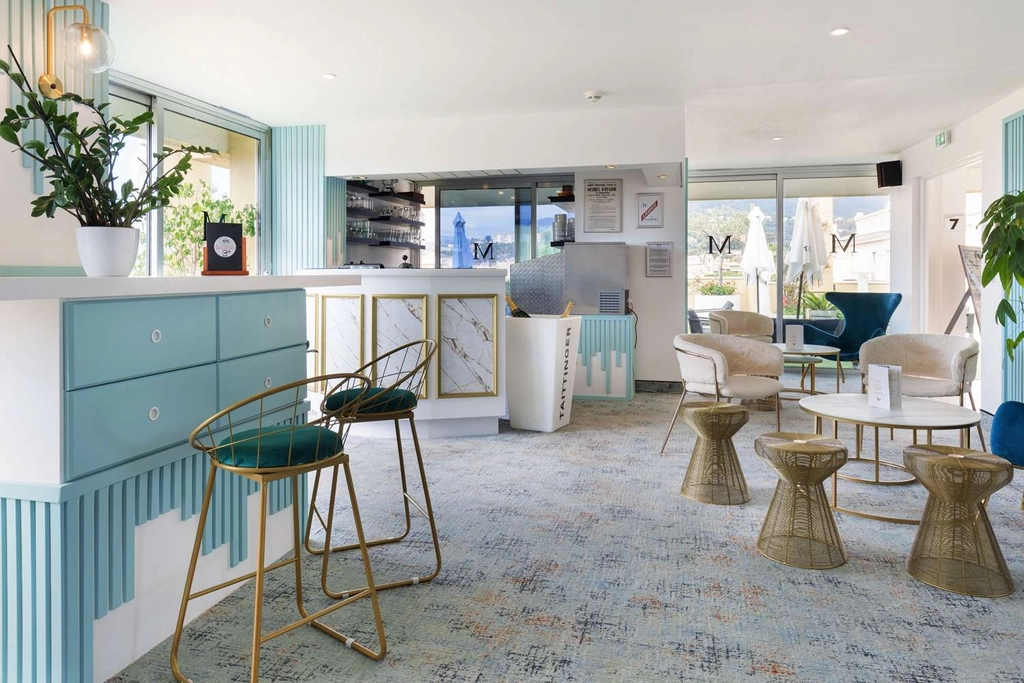 Bar/Lounge