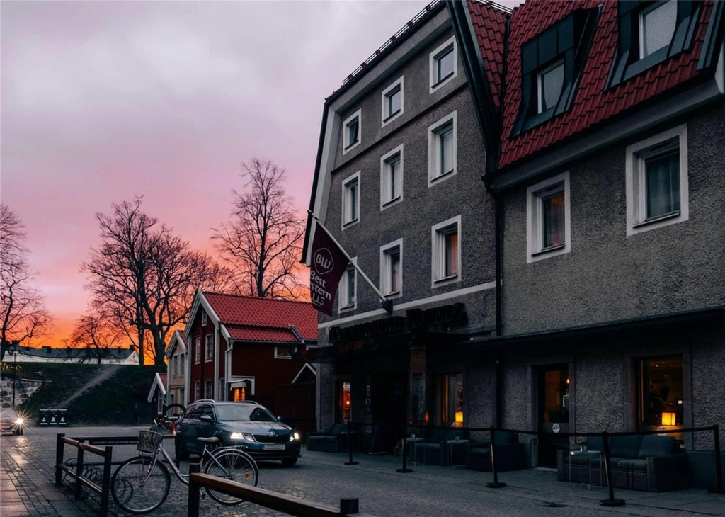 Best Western Kalmarsund Facade Summernight