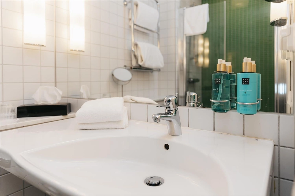 BW Plus Kalmarsund Hotell Double Bathroom