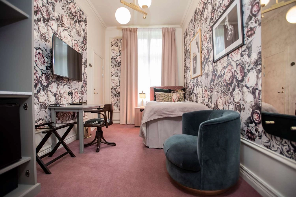 Junior Single Room