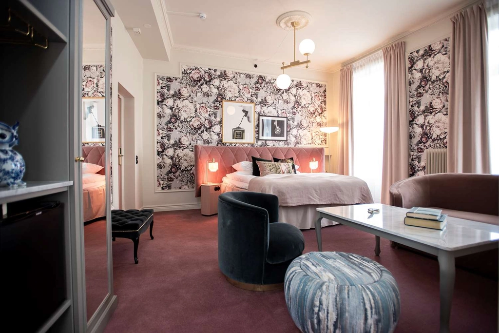 The Vault Hotel Junior Suite