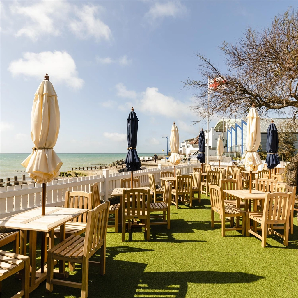 Blake's Bar & Terrace