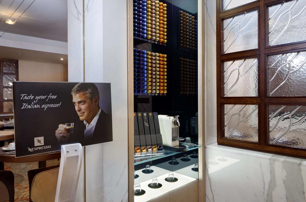 CORNER NESPRESSO
