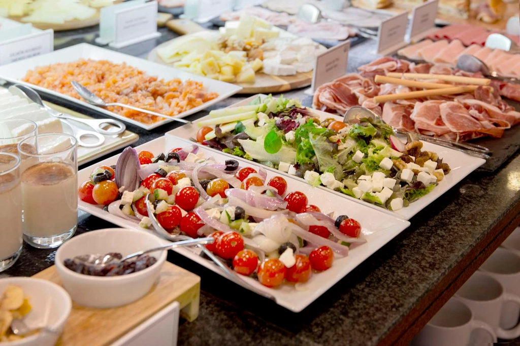 Buffet Breakfast