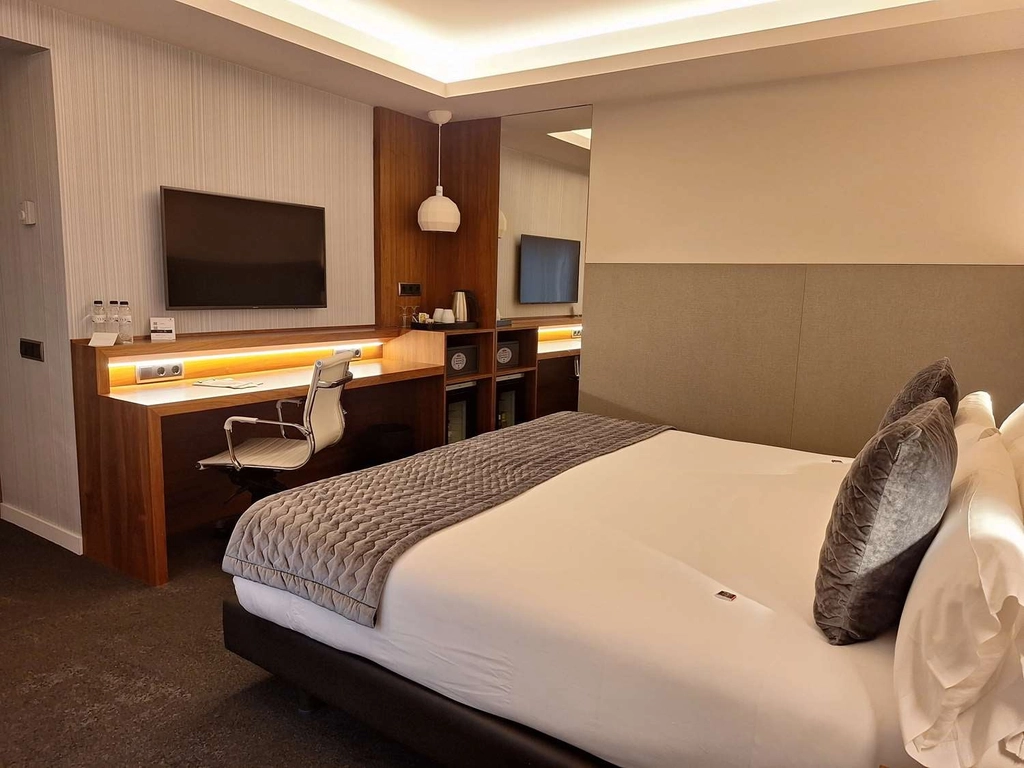 Double + sofa bed