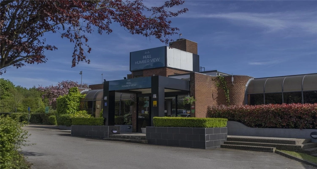 Hull grounds and hotel