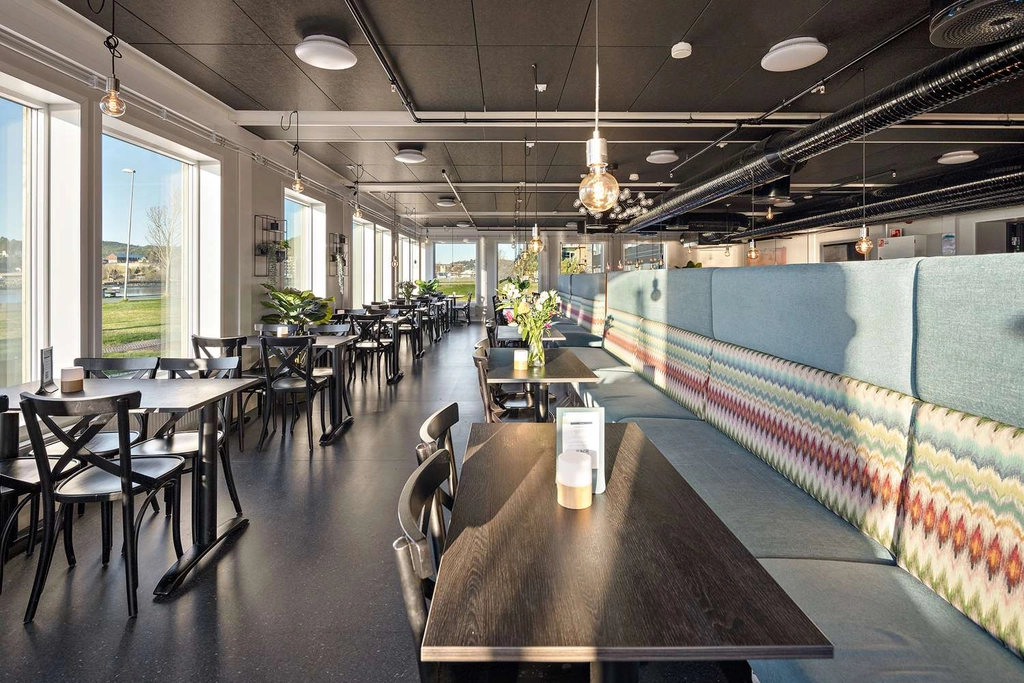 Sure Trondheim breakfast area